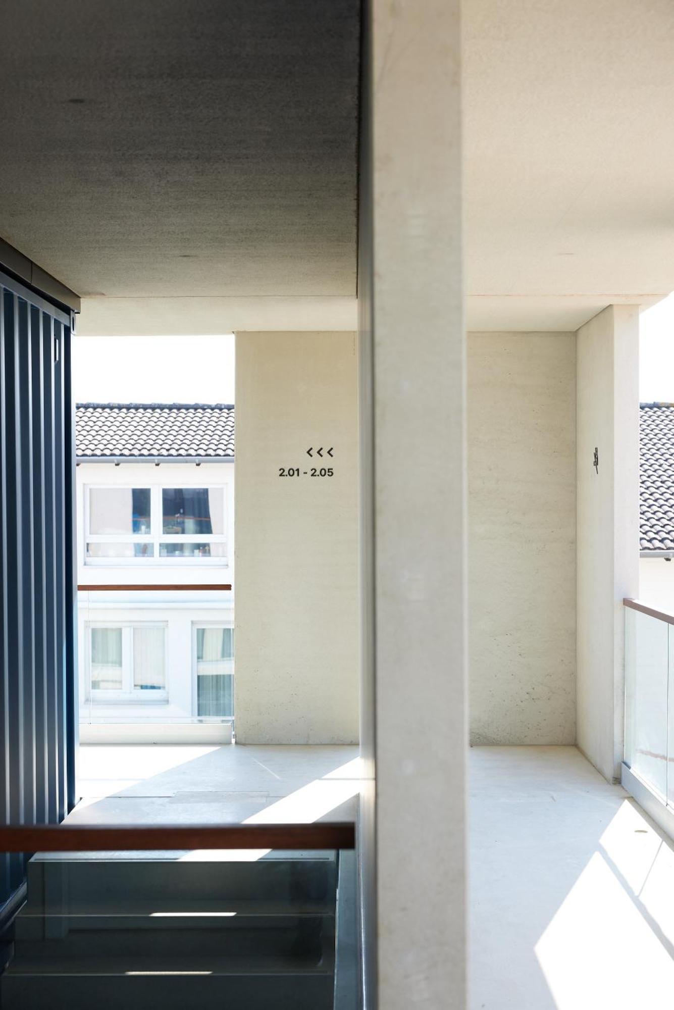Tin Inn - Heinsberg - Das Hotel Aus Hochwertig Ausgebauten Ueberseecontainern מראה חיצוני תמונה